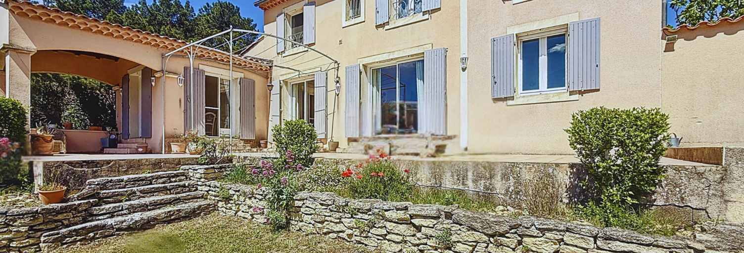 Maison 5 Pièces 240 m² à vendre à Eyragues (13630)