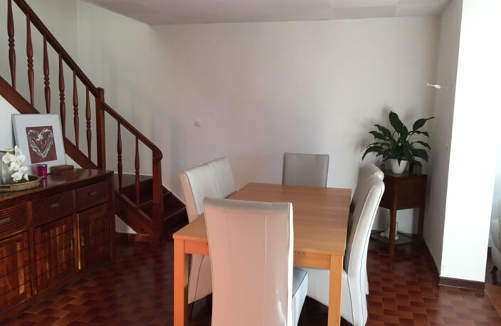 TOULON - MAISON A RENOVER SUR 1 000 M2 DE TERRAIN PLAT — photo 5