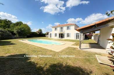 Maison 5 pièces 449000 €