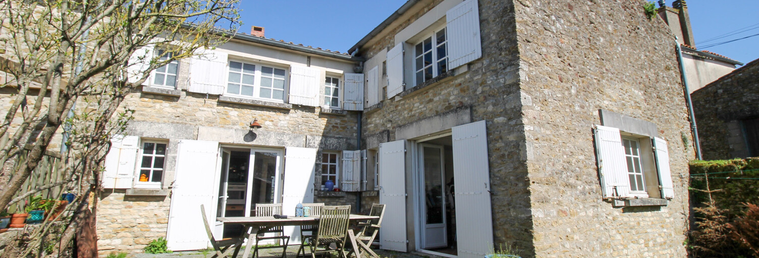 Maison 5 Pièces 174 m² à vendre à Chantonnay (85110)