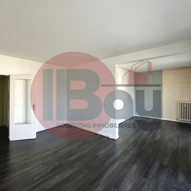 Appartement 4 pièces 220000 €