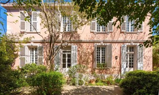 Maison 10 Pièces 370 m² à vendre à Marseille 9 (13009)