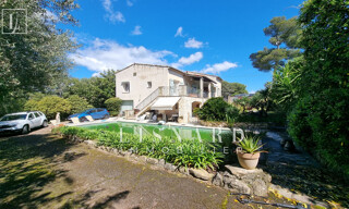 Maison 5 Pièces 235 m² à vendre à Vallauris (06220)