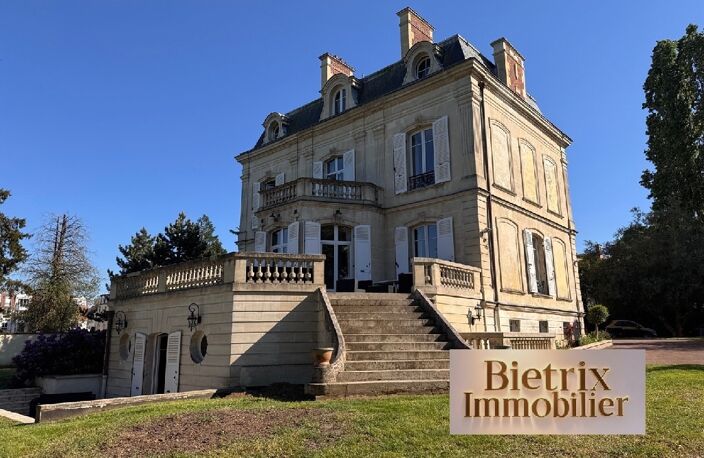 Vente maison 12 pièces 365 m² L'Isle-Adam (95290) — photo 2