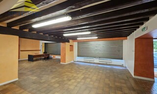 Commerce 2 Pièces 92 m² à louer à Périgny (94520)