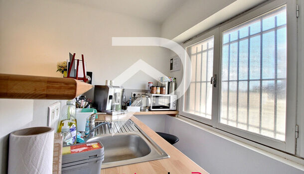 Local commercial 3 pièces  à vendre Lavandou (Le) 83980