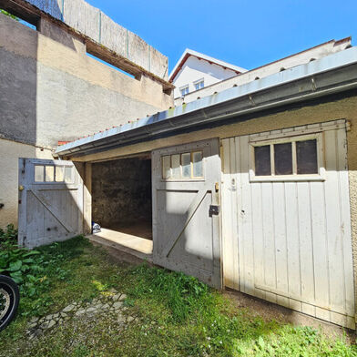 Garage  74 €