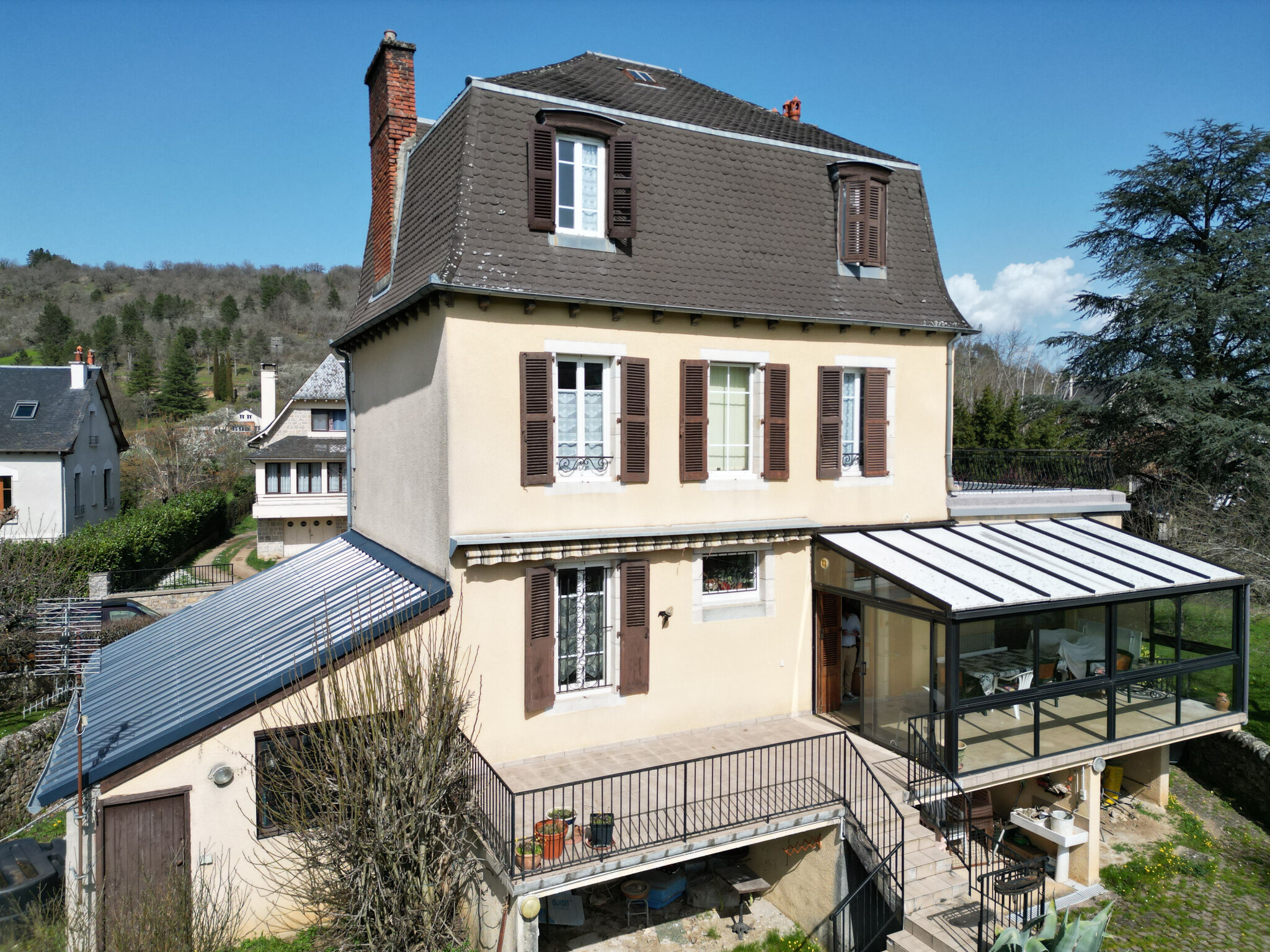 Villa / Maison  T8 à vendre Saint-Côme-d'Olt 12500