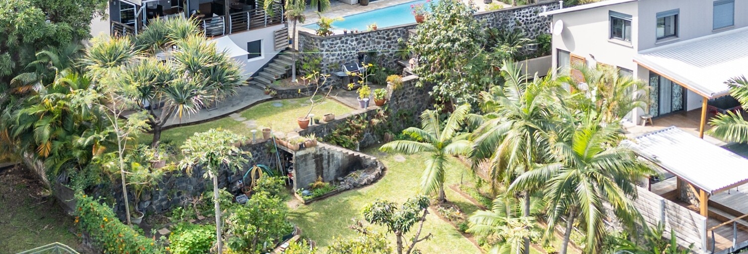 Maison 8 Pièces 274 m² à vendre à L'Étang-Salé (97427)