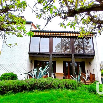 Maison 9 pièces 220000 €