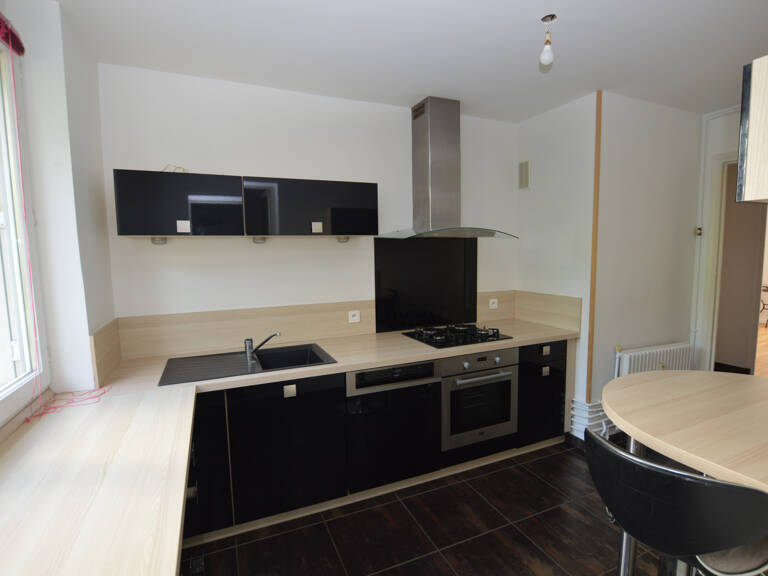 Appartement - BRON — photo 1