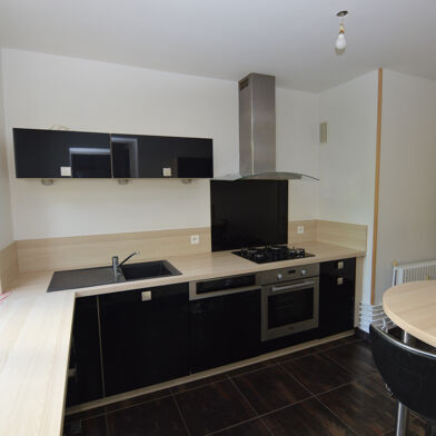 Appartement 4 pièces 180000 €