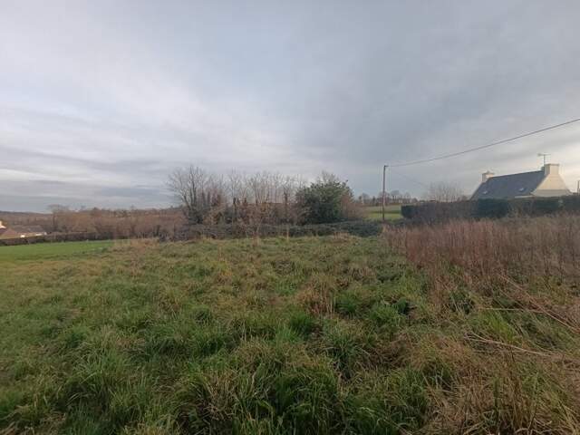 Terrain 1884 m² à Plougonven — photo du bien