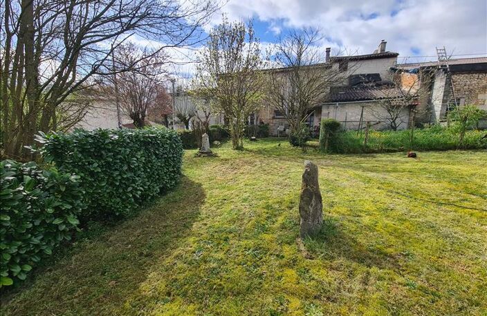 Maison en pierre de 8 pièces principales — photo 2