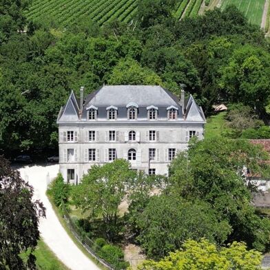 Maison 16 pièces 685000 €