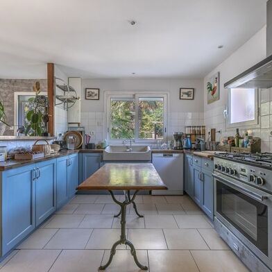 Maison 5 pièces 617730 €