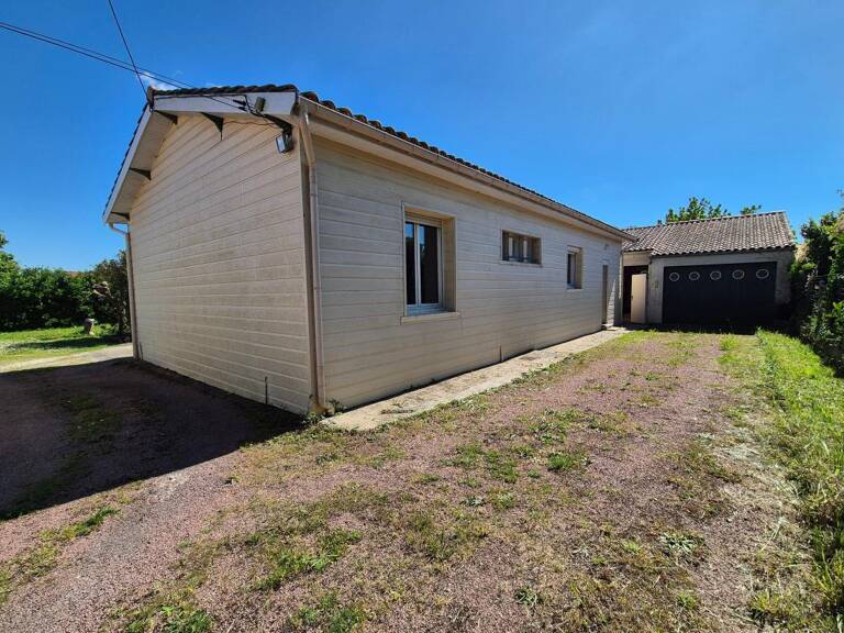 Maison à vendre - 17480 LE CHATEAU D'OLERON — photo 1