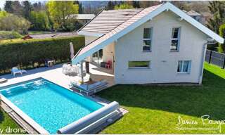 Maison 8 Pièces 191 m² à vendre à Échenevex (01170)