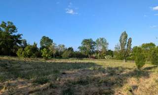 Terrain  1056 m² à vendre à Marcilly-le-Châtel (42130)