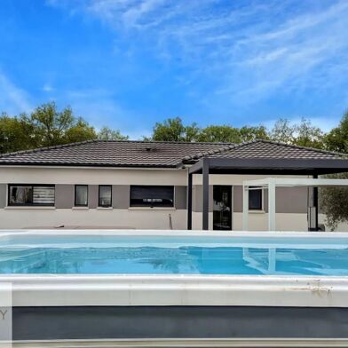 Maison 6 pièces 674000 €