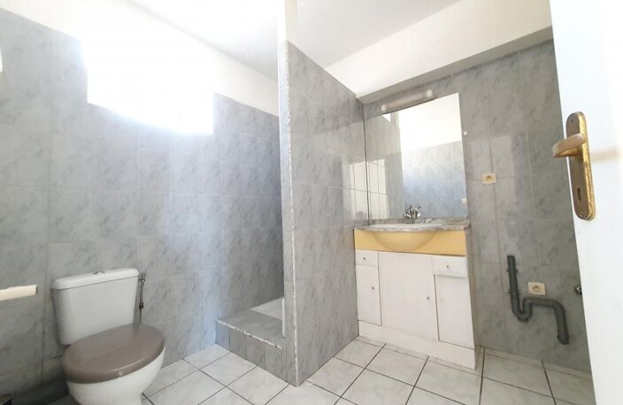 Appartement T3 Duplex proche commerces — photo 4