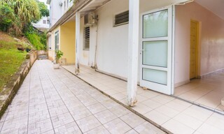 Commerce 2 Pièces 26 m² à vendre à Baie-Mahault (97122)