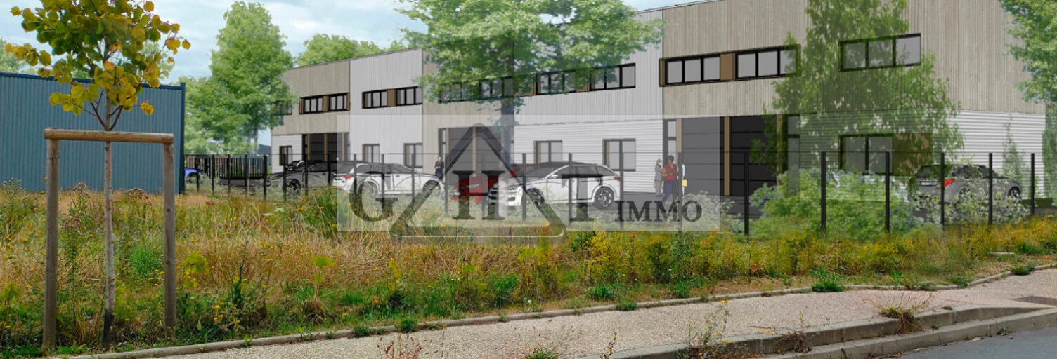 Local industriel  425 m² à louer à Viarmes (95270)