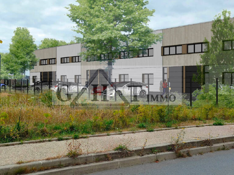 Local d'activité à louer de 425 m² à VIARMES — photo 1