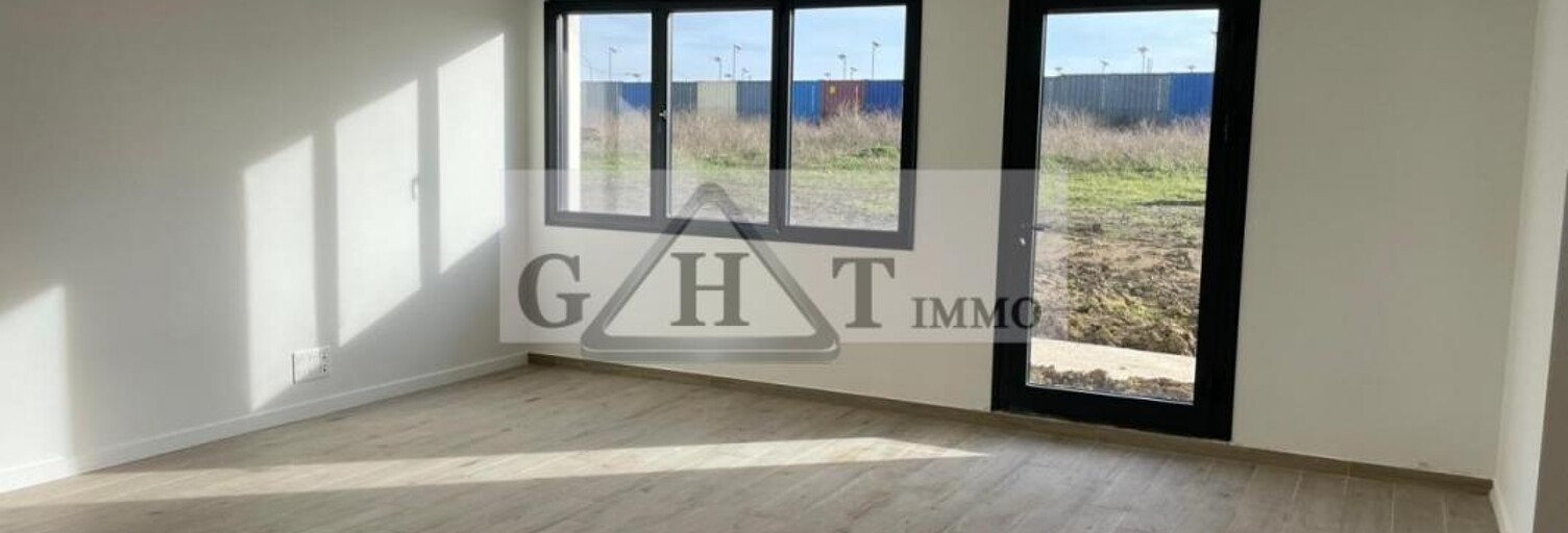 Bureau  296 m² à louer à Saint-Pathus (77178)