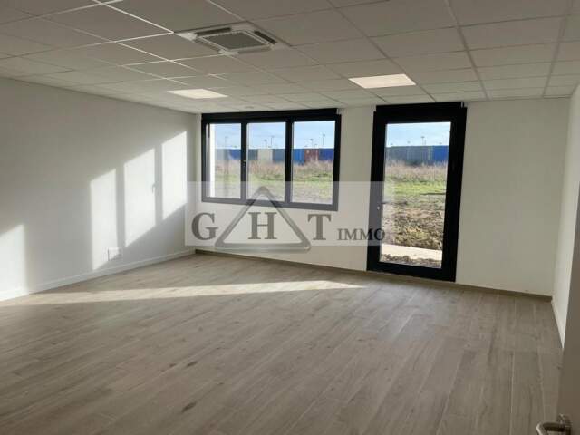 Bureaux à louer – 161 – Neuf – Saint-Pathus — photo du bien