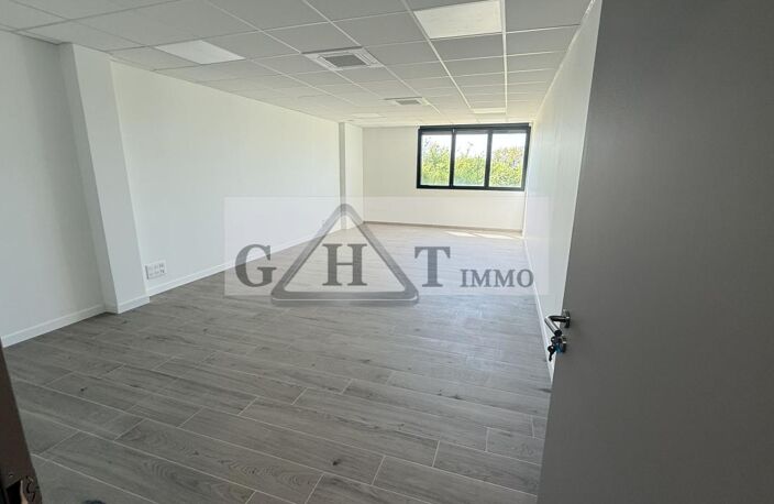 Bureaux à louer – 161 – Neuf – Saint-Pathus — photo 4