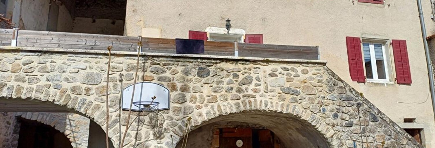 Maison 5 Pièces 120 m² à vendre à Les Ollières-sur-Eyrieux (07360)