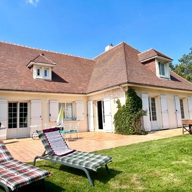 Maison 8 pièces 414401 €
