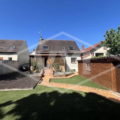 Maison 7 pièces 374300 €