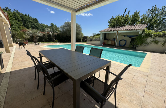 PLAIN PIED 151 m2 hab, 4chs, bureau, piscine, terrain 2127 m — photo 2