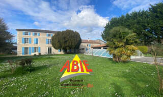 Maison 11 Pièces 350 m² à vendre à Beauvoir-sur-Niort (79360)