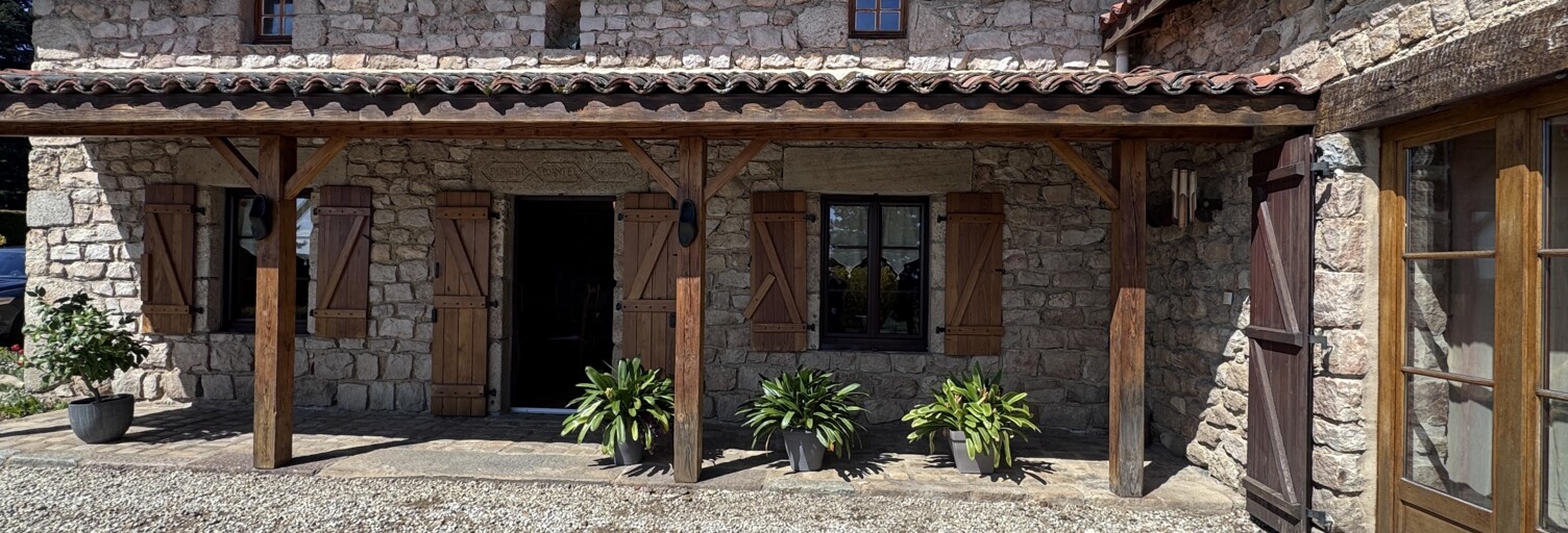 Maison 6 Pièces 225 m² à vendre à Luriecq (42380)