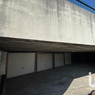 Garage  35000 €