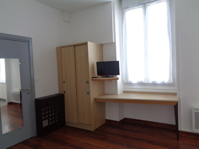 Appartement 1 pièces  à louer Saint-Palais 64120