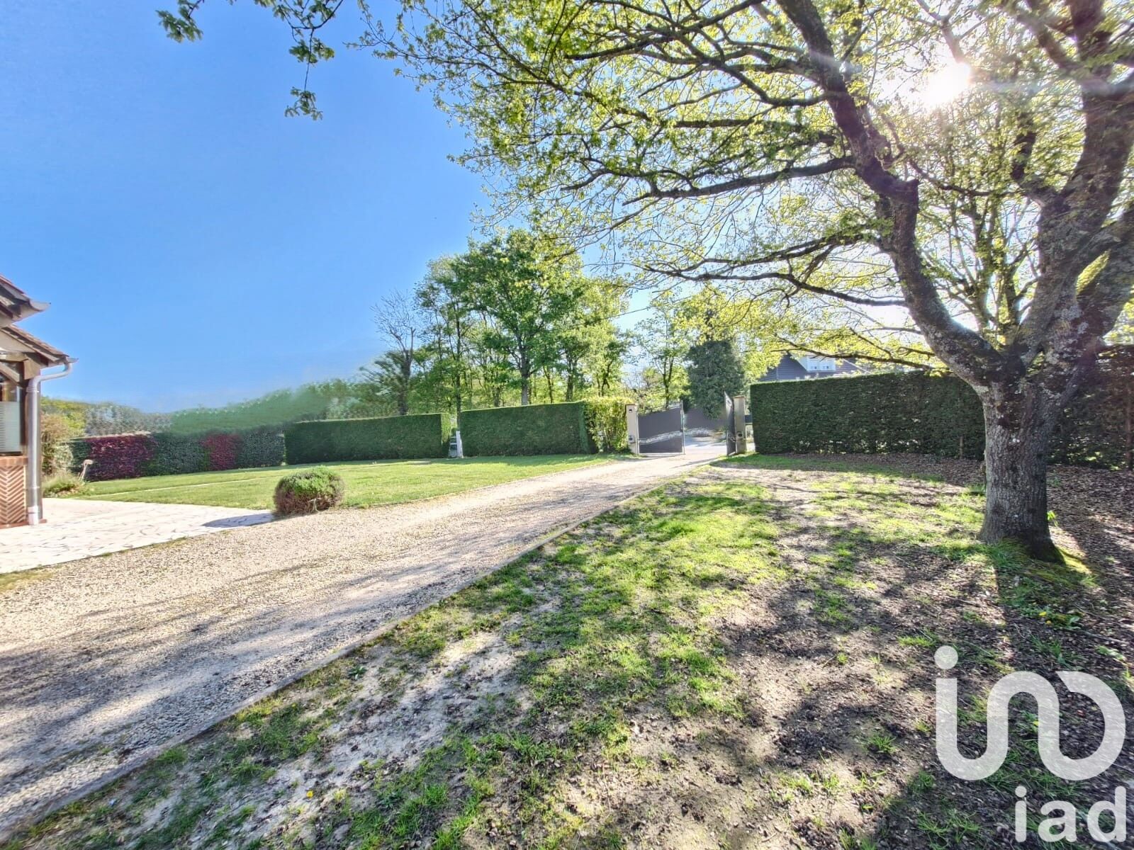 Les-Bordes - 143m² - 5p. - 3ch.