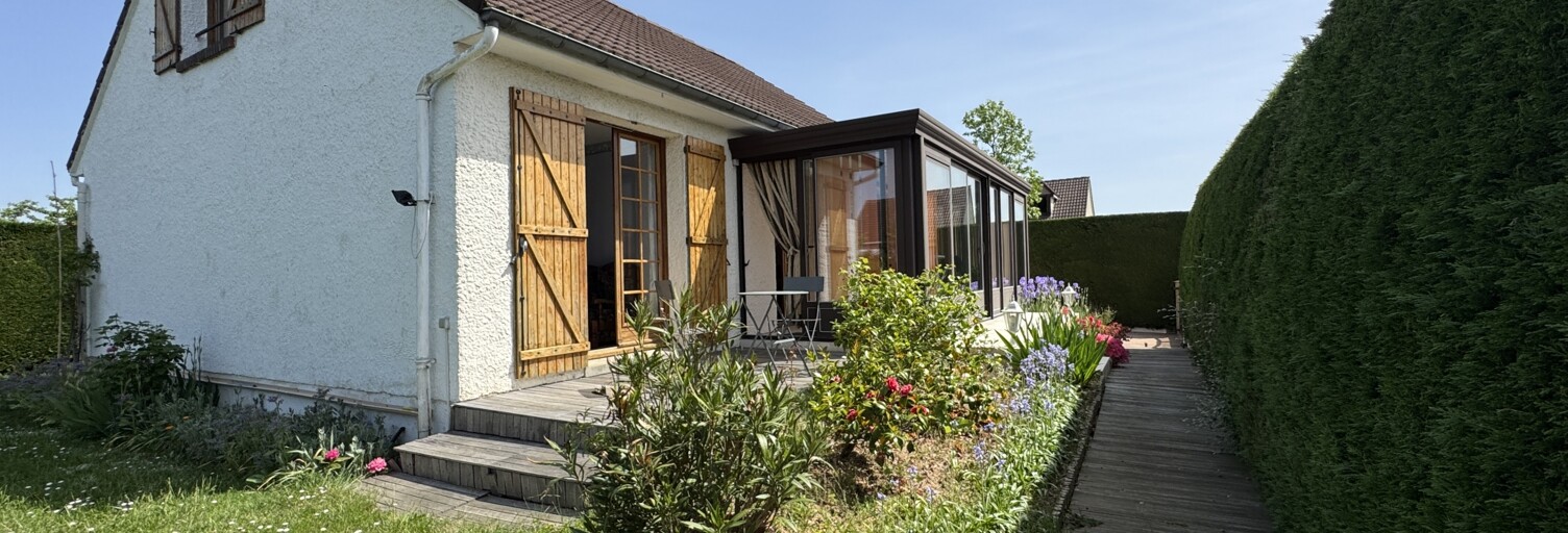 Maison 5 Pièces 104 m² à vendre à Saint-Denis-Lanneray (28200)