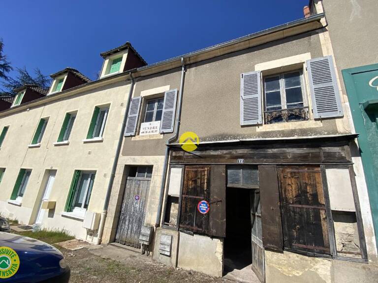 Immeuble et maison à rénover — photo 1