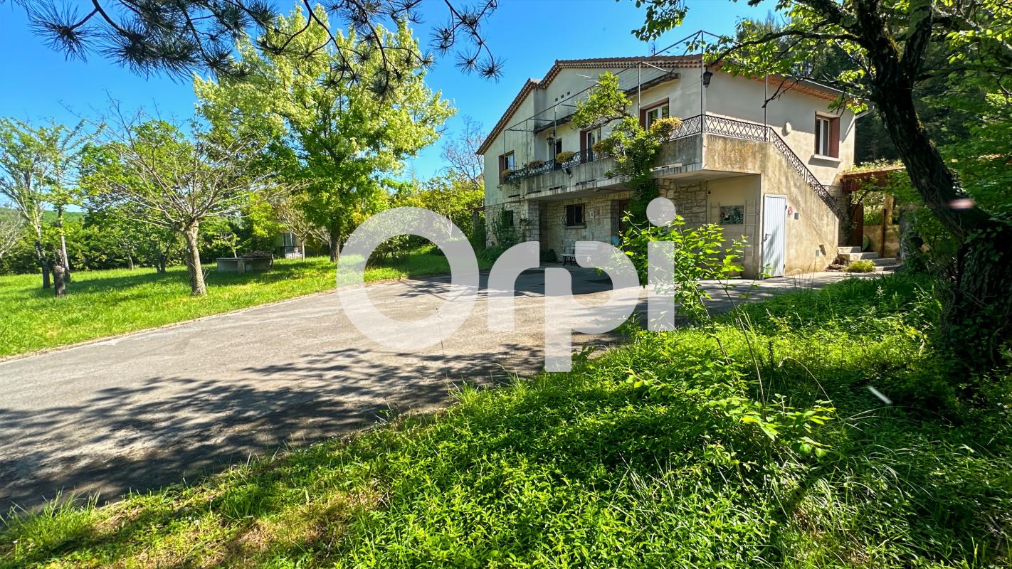 Villa / Maison  T5 à vendre Ruoms 07120