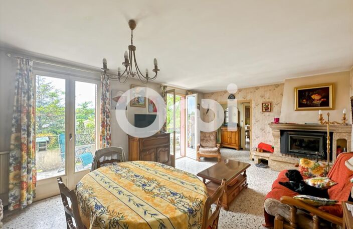 Maison avec 4 chambres et terrain de 4 247 m² à Ruoms — photo 5