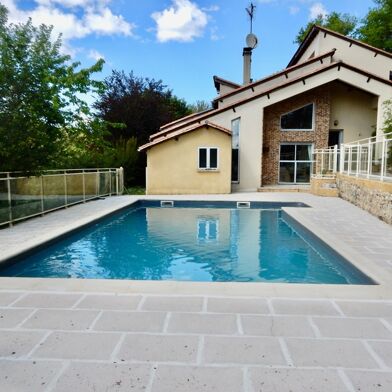 Maison 9 pièces 334800 €