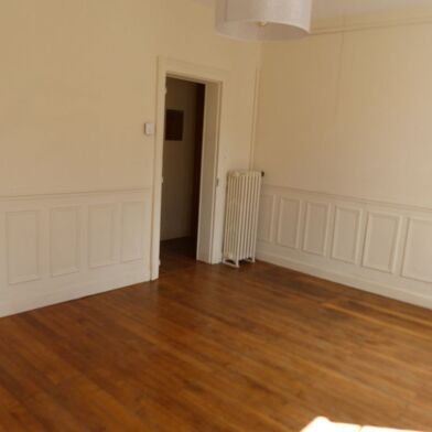 Appartement 3 pièces 450 €