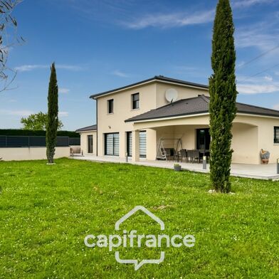 Maison 7 pièces 525000 €