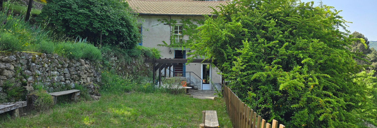 Maison 9 Pièces 176 m² à vendre à Saint-Sauveur-de-Montagut (07190)