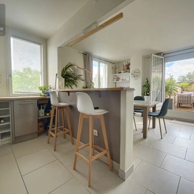 Appartement 6 pièces 279000 €