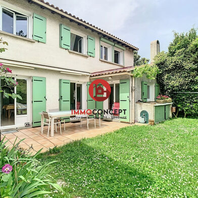 Maison 8 pièces 339900 €